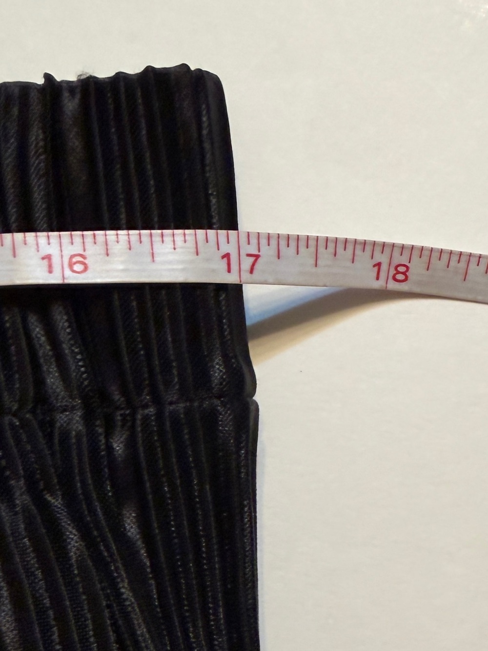 Nine West NWT Black Wide Leg Pleated Cropped Pants size Large - Picture 6 of 9